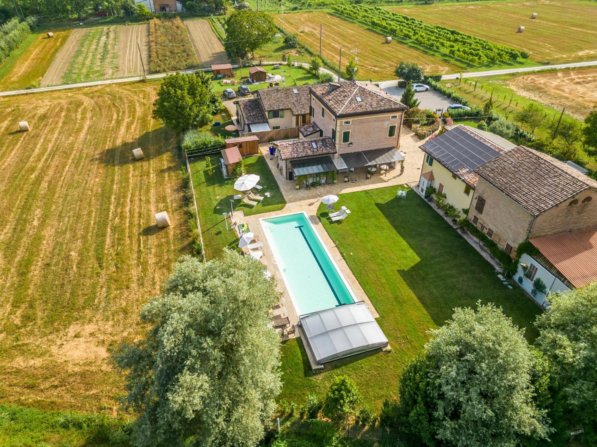 Bed and Breakfast La Casa Di Valeria - Модена Екстер'єр фото