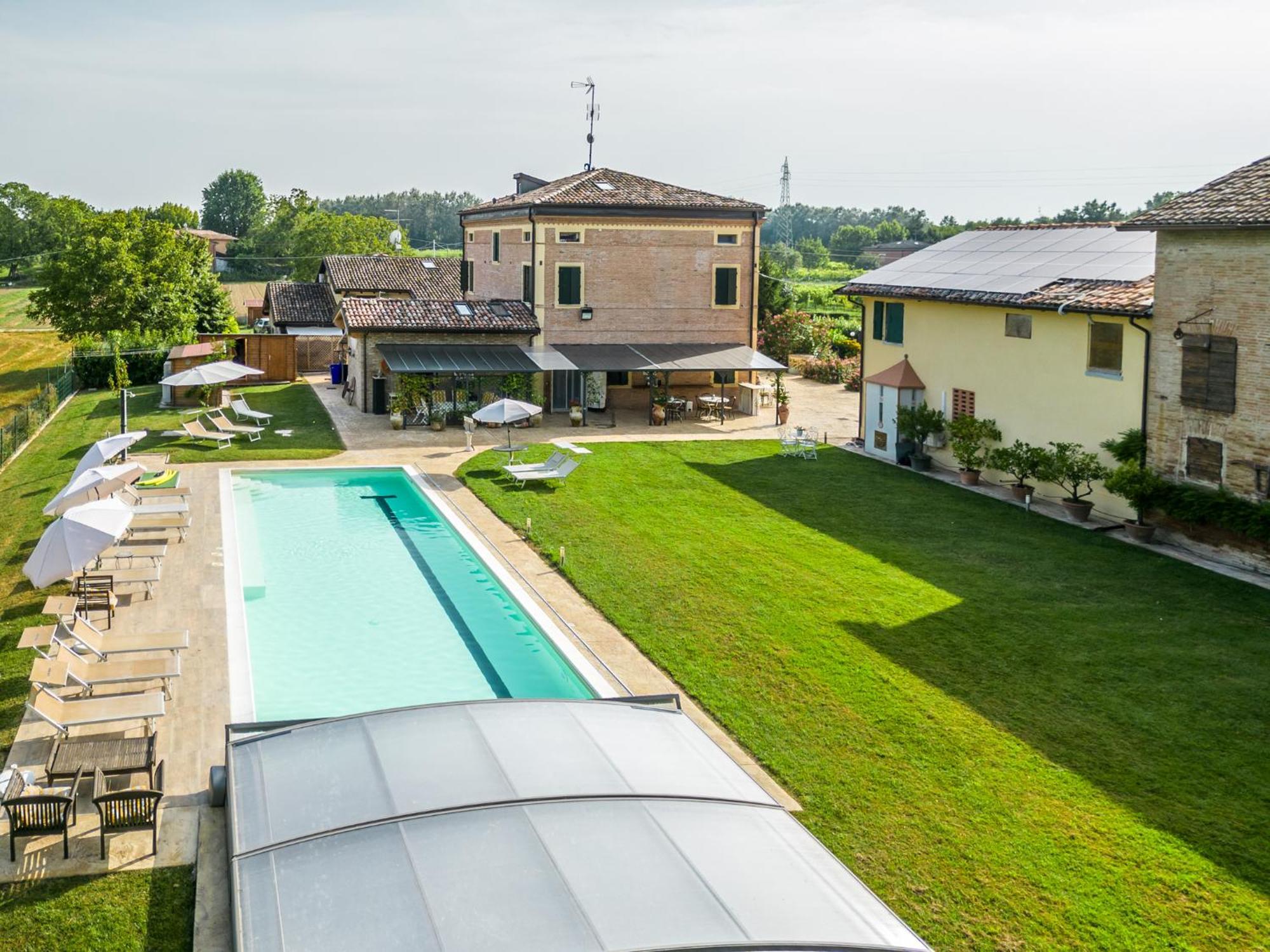 Bed and Breakfast La Casa Di Valeria - Модена Екстер'єр фото