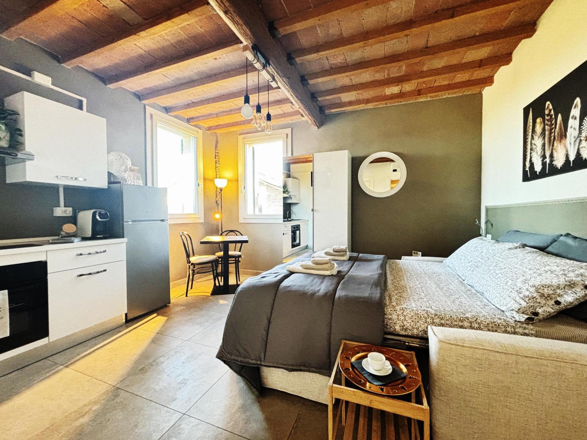 Bed and Breakfast La Casa Di Valeria - Модена Екстер'єр фото